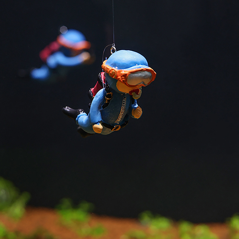 Diver Submerged Floating Fish  - Aquarium Marina recension och pris